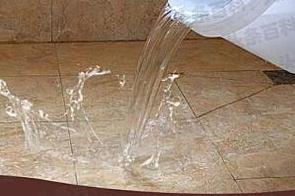 从江漏水维修 免砸砖防水材料该如何施工